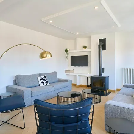 Large 130 M² 4-bedroom Apartment Lille