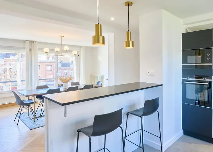 Large 130 M² 4-bedroom *