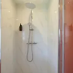 Large 130 M² 4-bedroom Apartament *