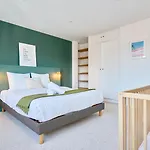 Large 130 M² 4-bedroom