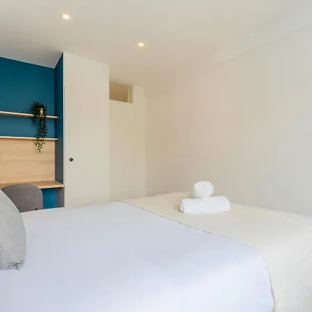 Large 130 M² 4-bedroom Appartement Lille