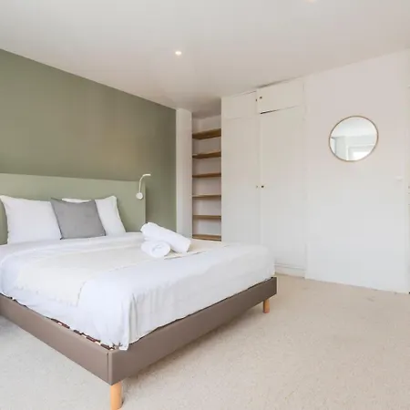 Appartement Large 130 M² 4-bedroom Lille