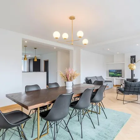 Appartement Large 130 M² 4-bedroom