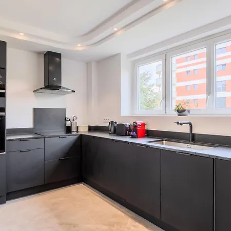 Large 130 M² 4-bedroom Appartement Rijsel