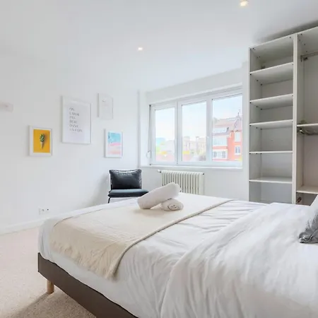 Large 130 M² 4-bedroom Appartement Rijsel