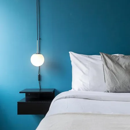 Large 130 M² 4-bedroom Appartement *