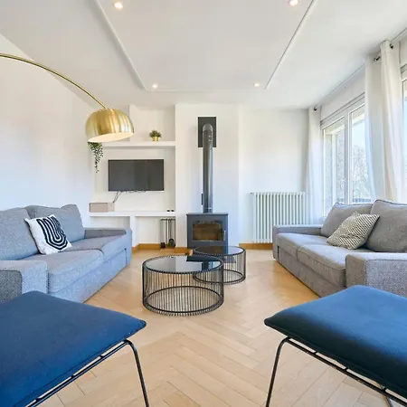 Апартаменты Large 130 M² 4-bedroom Лилль