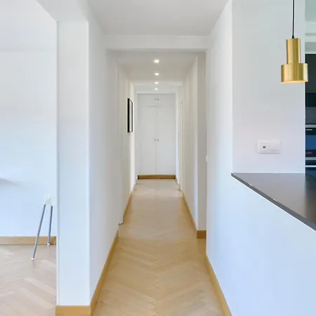 Large 130 M² 4-bedroom * リール