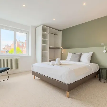 Large 130 M² 4-bedroom *