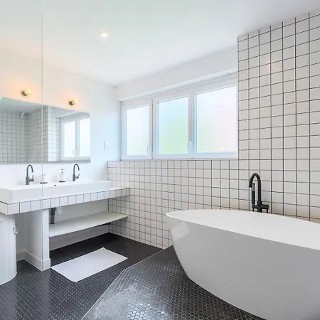 Large 130 M² 4-bedroom Lille