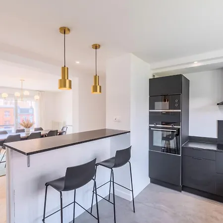 Large 130 M² 4-bedroom *